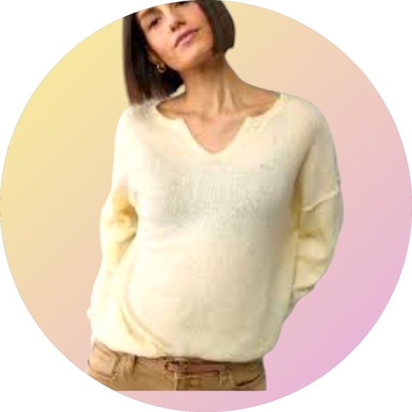 American Eagle Outfitters Sweaters - Women's Cream Sweater